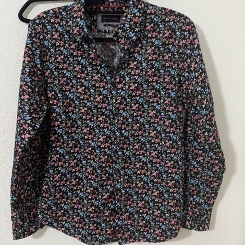 Gentlemen’s Outfitters floral button down top